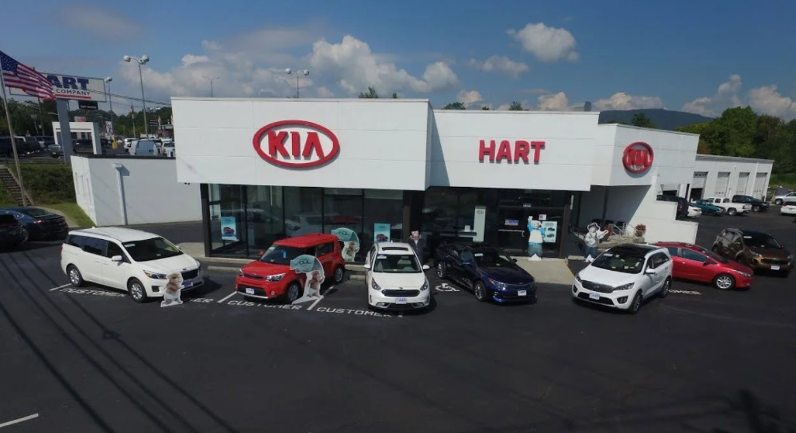 Hart Kia dealership storefront inventory